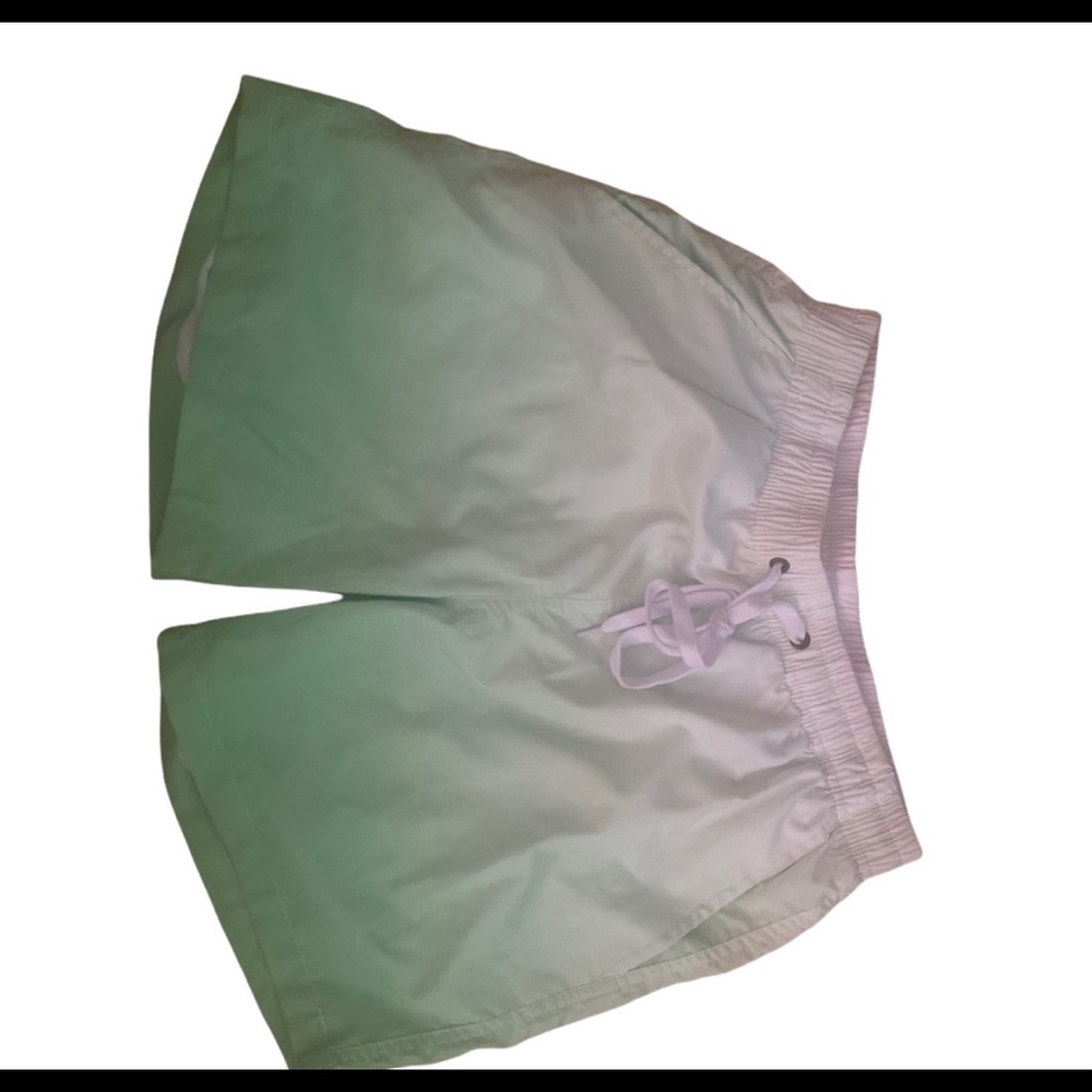 Men’s swimming trunks